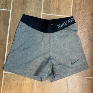 Nike Pros - Grey Medium
